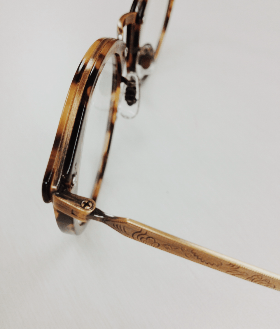Oliver Peoples Detail.